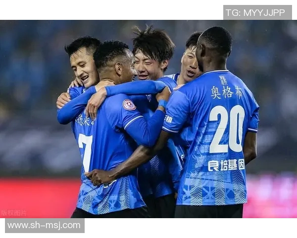 武汉篮球队防反体系解析:高效战术与团队协作的完美结合 武汉篮球队防反体系解析:高效战术与团队协作的完美结合