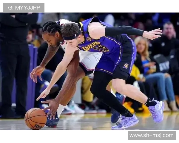 湖人对快船2013年10月30日精彩对决回顾与赛后分析