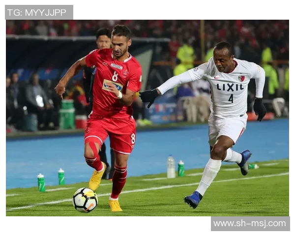 鹿岛鹿角对阵河床的精彩较量揭示了足球战术与团队合作的重要性