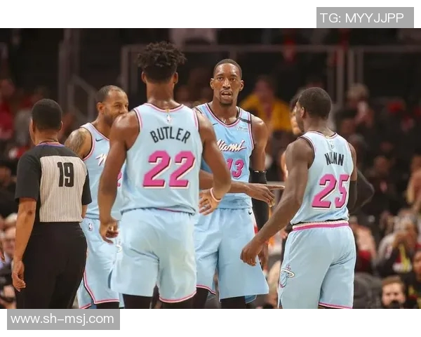 篮球中国队与热火队精彩对决回放全程解读与精彩瞬间回顾 篮球中国队与热火队精彩对决回放全程解读与精彩瞬间回顾