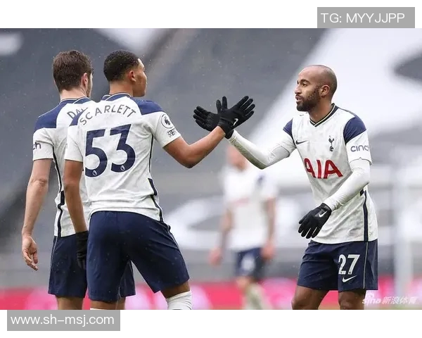 西布朗维奇迎战热刺展现英超激烈对抗与精彩瞬间