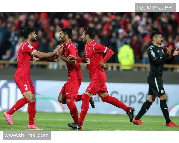 萨德与波斯波利斯的对决分析及比赛前瞻探讨