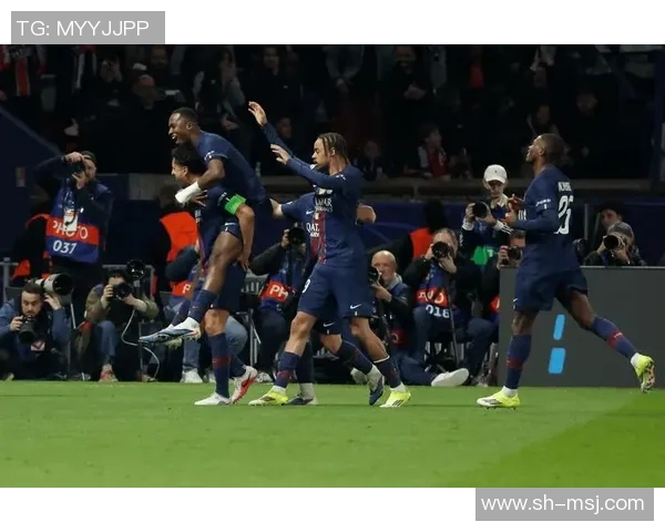 布拉格撕拉与切尔西的激烈对决揭示足球战术与团队协作的巅峰之战