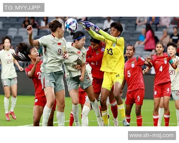 波兰女足与苏格兰女足激战正酣争夺欧洲女足赛场荣耀